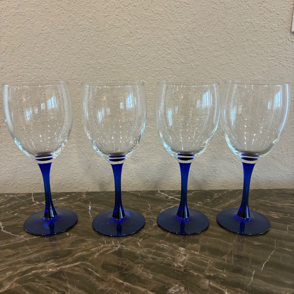 Set of 4 Cobalt Blue Stemmed Wine Glasses Clear Bowl Water Goblets Glassware